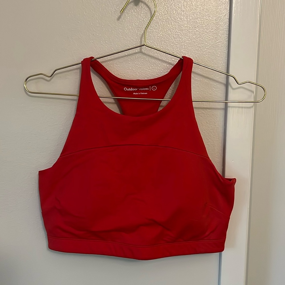 Outdoor Voices crop top Color: red Size: large Removable pads